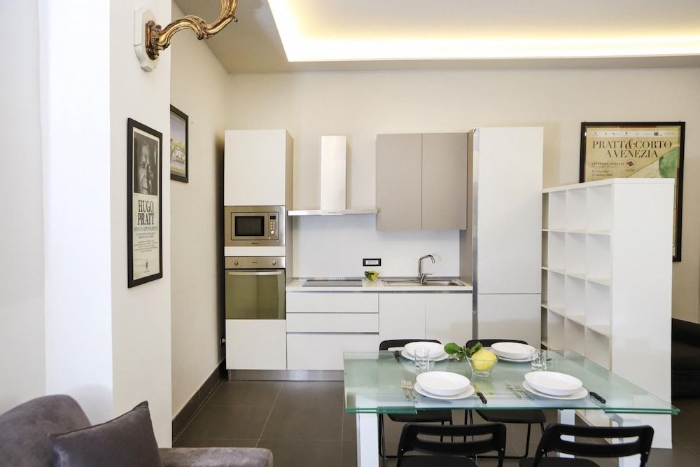 undefined Palazzo Firrao - Stylish Apartment CAV 3