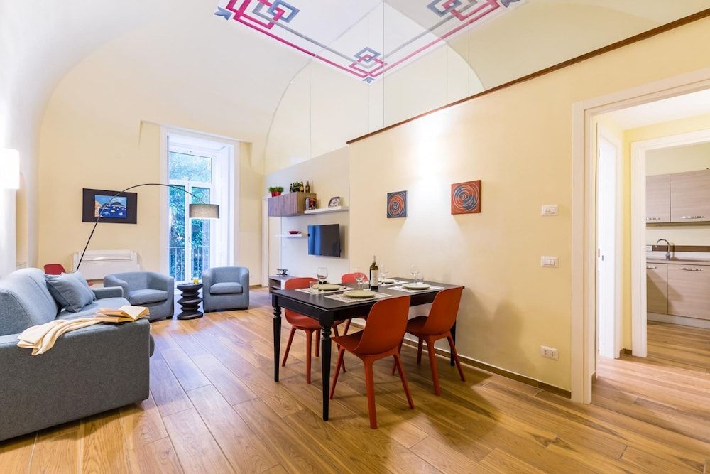 Apartment in the Heart of Nightlife by Wonderful Italy Apartment 21