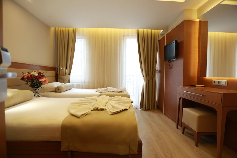 Sirkeci Park Hotel Standard Double or Twin Room 6
