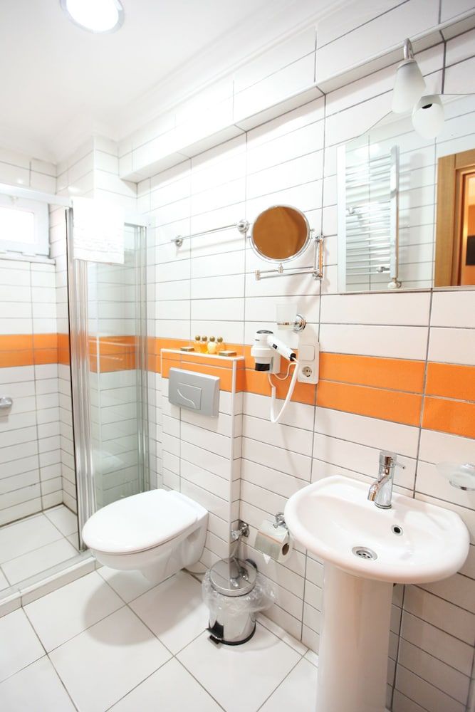 Sirkeci Park Hotel Standard Double or Twin Room 11