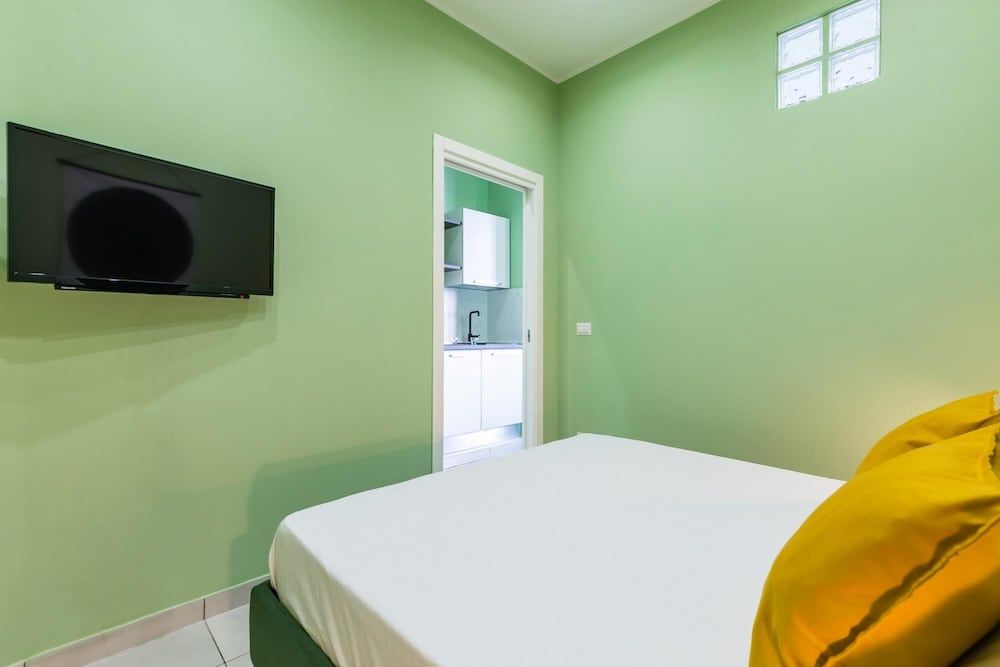 undefined Toledo Stylish Flat Pink 10