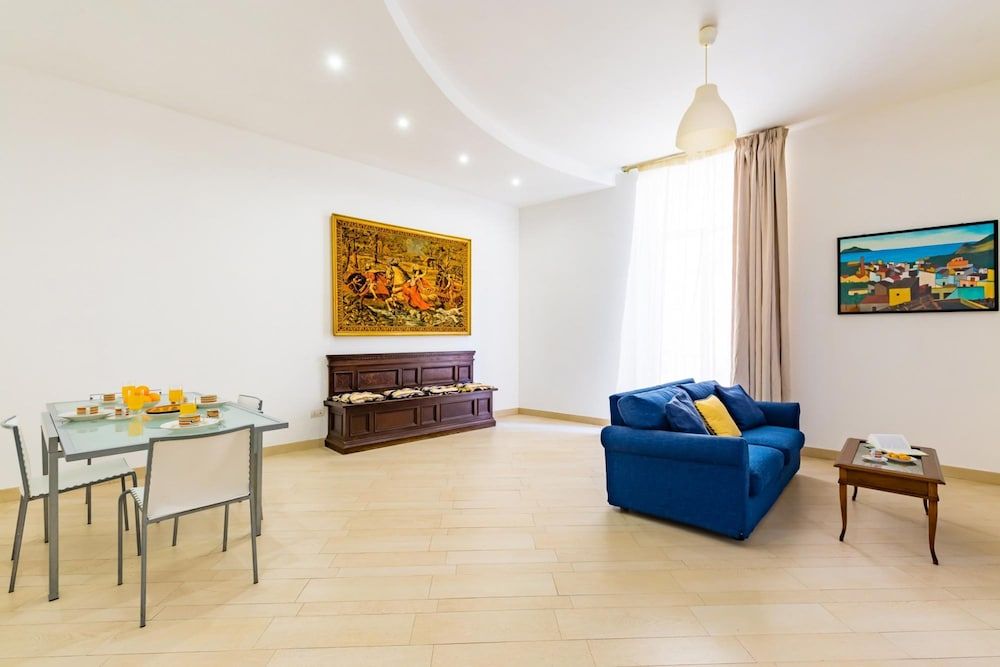 undefined Apartment With Balcony in Palazzo Diaz by Wonderful Italy 5