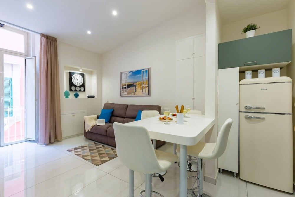 Appartamentino ai Quartieri Spagnoli by Wonderful Italy Apartment 17