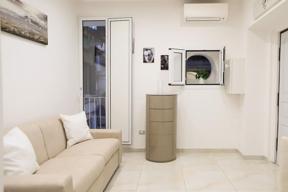 Cozy Apartment in Piazza Cavour by Wonderful Italy Apartment 12