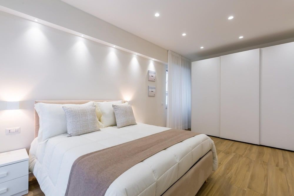 Style House in Naples by Wonderful Italy Apartment 5