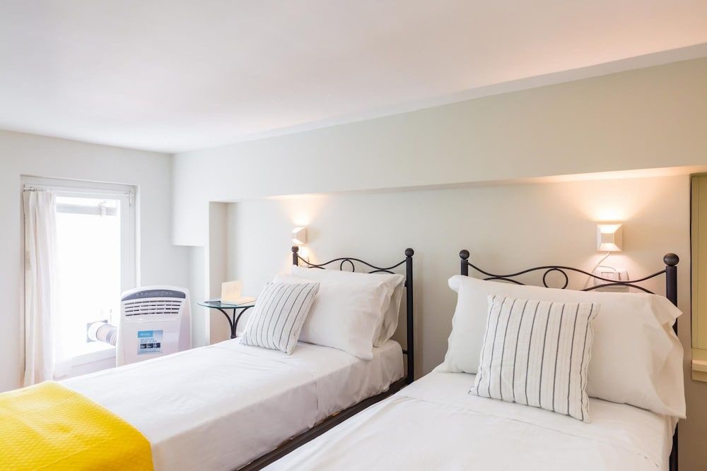 Elegante Appartamento a Piazza dei Martiri by Wonderful Italy Apartment 4