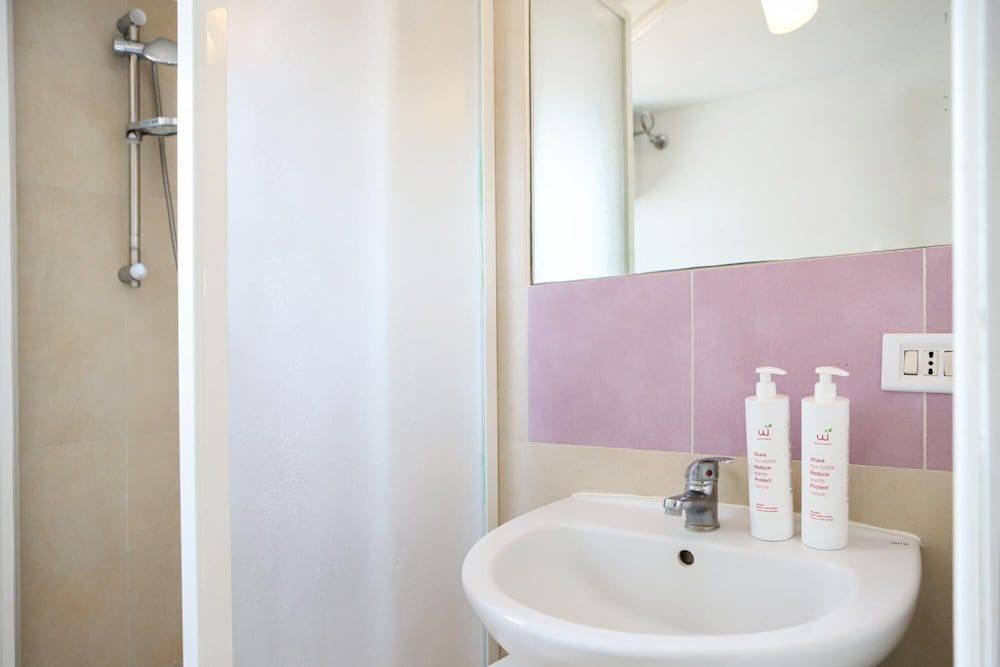 undefined Appartamento con Terrazzo a Piazza Dante by Wonderful Italy 5