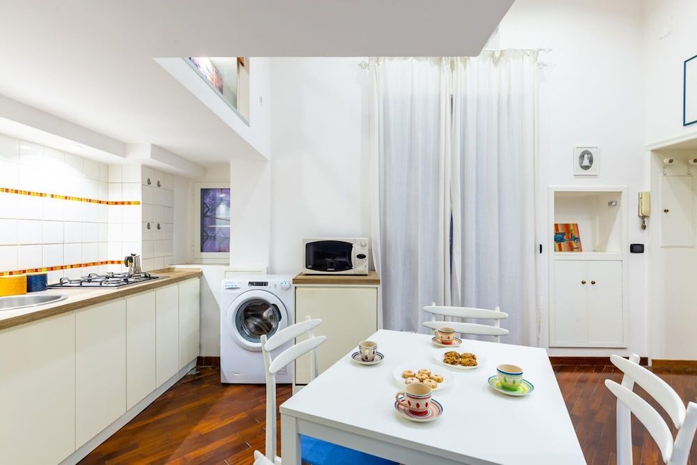 undefined Mezzanine Studio in Mergellina by Wonderful Italy 6