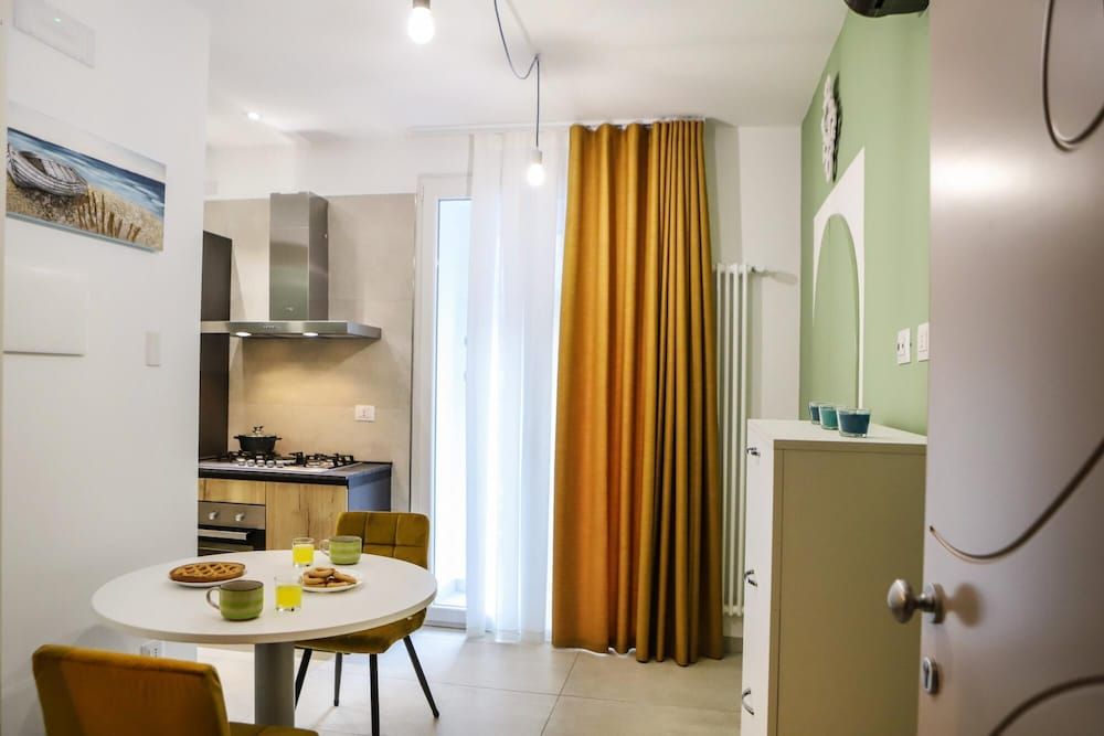 undefined Mira Naples Apartment I Triple