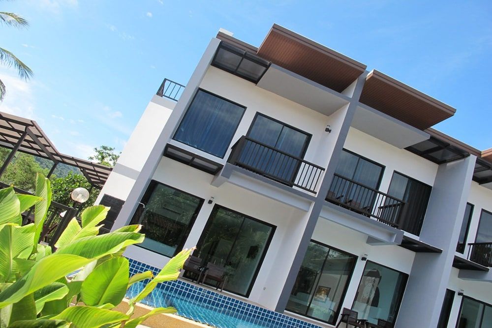 undefined Alphabeto Resort 2