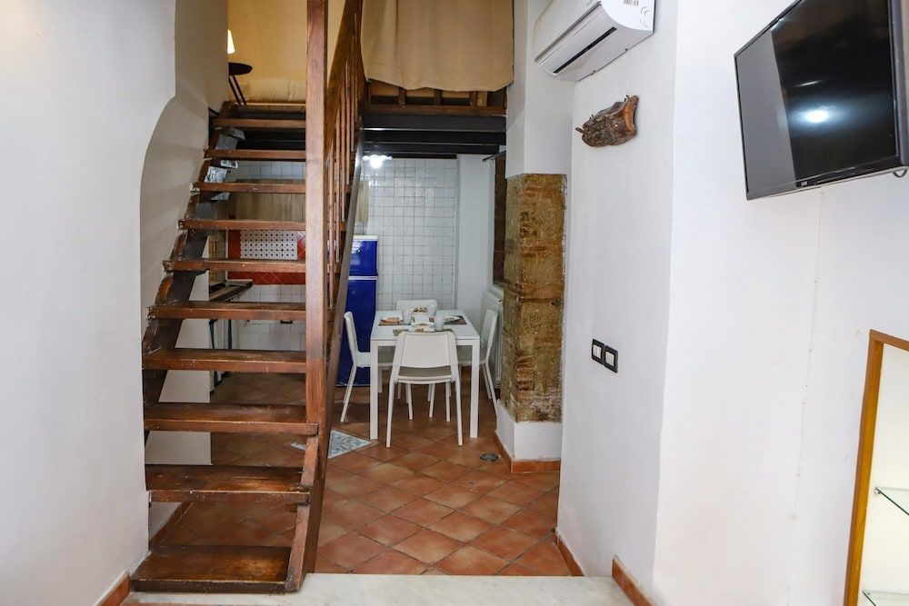 undefined Studio Flat in the Heart of the Historical Center 3