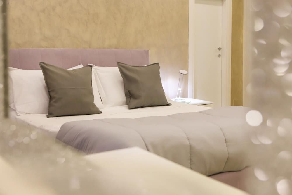 undefined A due Passi Dall Orto Botanico di Napoli by Wonderful Italy