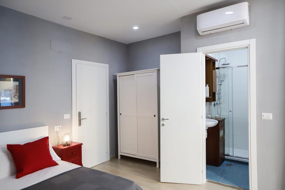 O Panaro ai Quartieri Spagnoli by Wonderful Italy Apartment 13