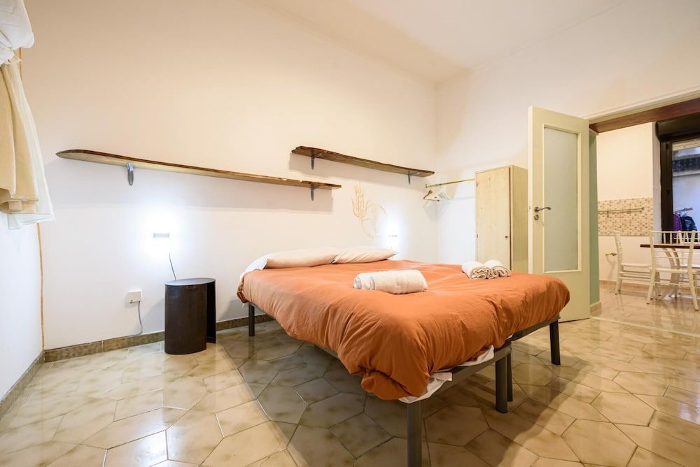 undefined Via San Giovanni in Porta 34 8