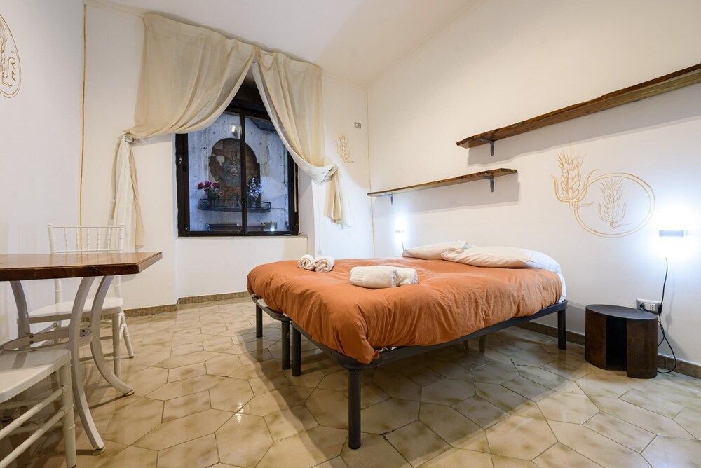 undefined Via San Giovanni in Porta 34 5