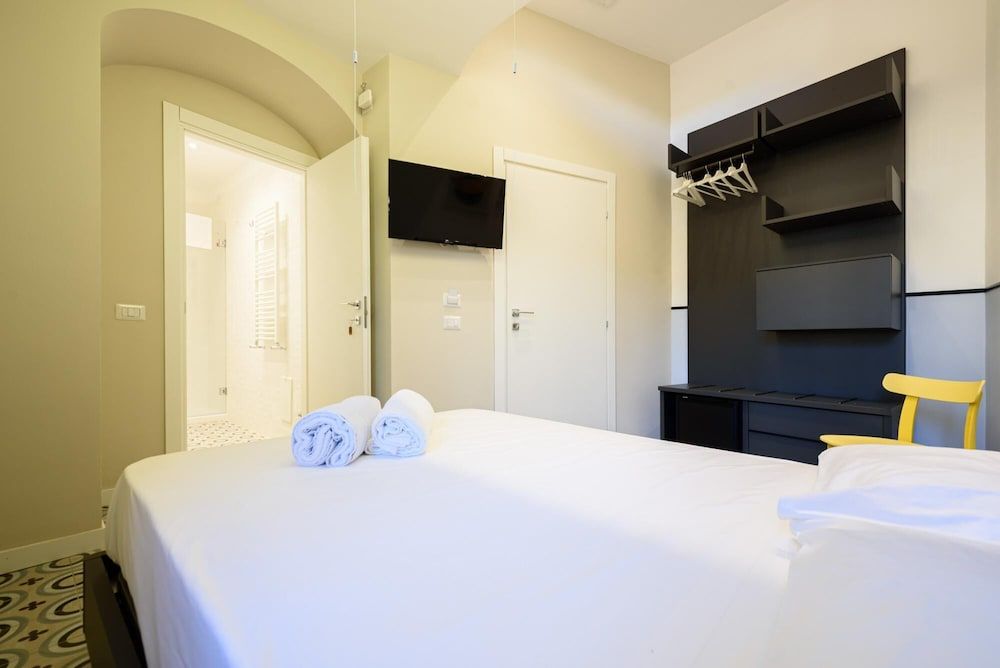 undefined Maria Theresa Rooms Garden 10