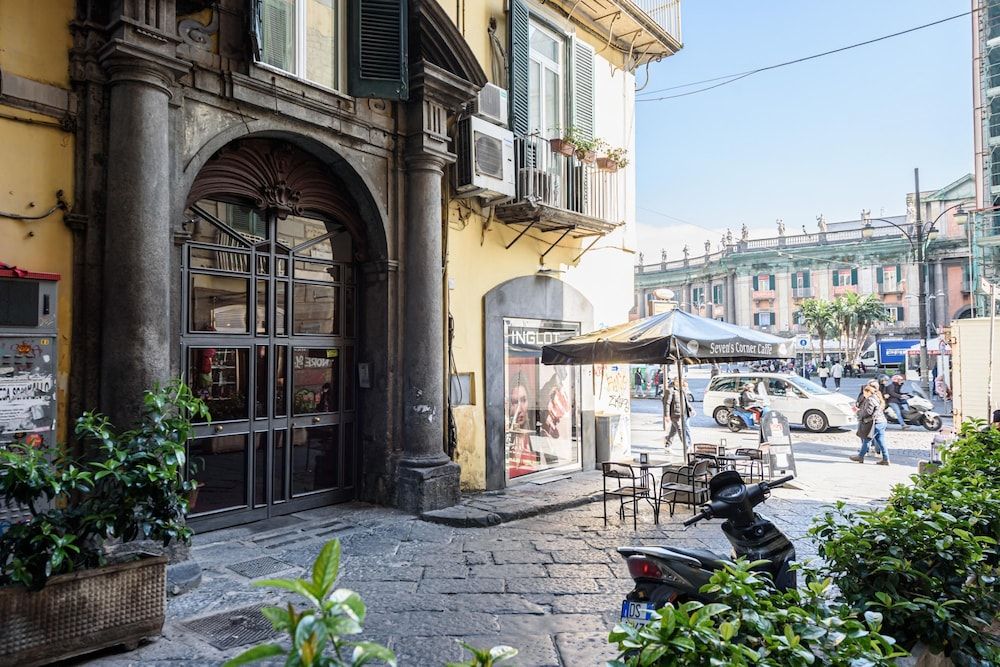 undefined Vico Mastellone in Napoli 2