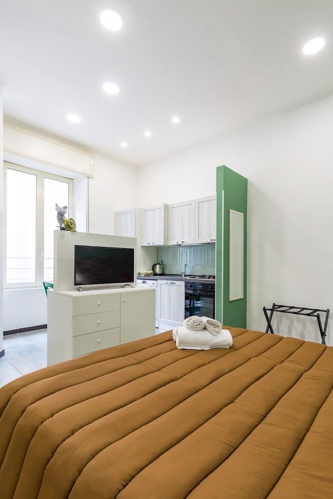 undefined Studios 1 in Napoli With 1 Bathrooms 5