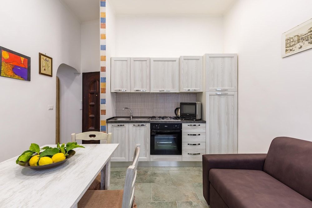 undefined Apartment 2 in Napoli 2