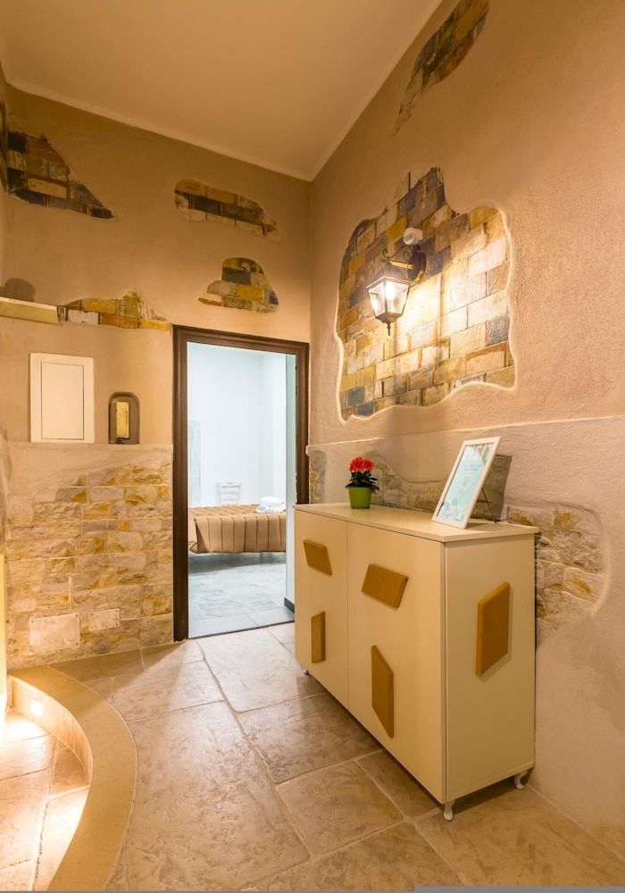 undefined Apartment 2 in Napoli 7