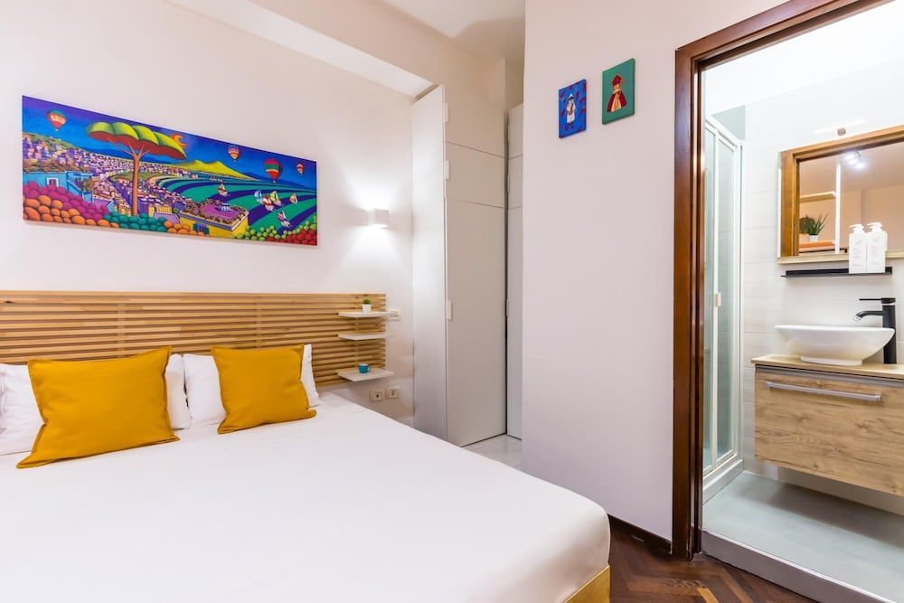 undefined Studio ai Quartieri Spagnoli by Wonderful Italy 9