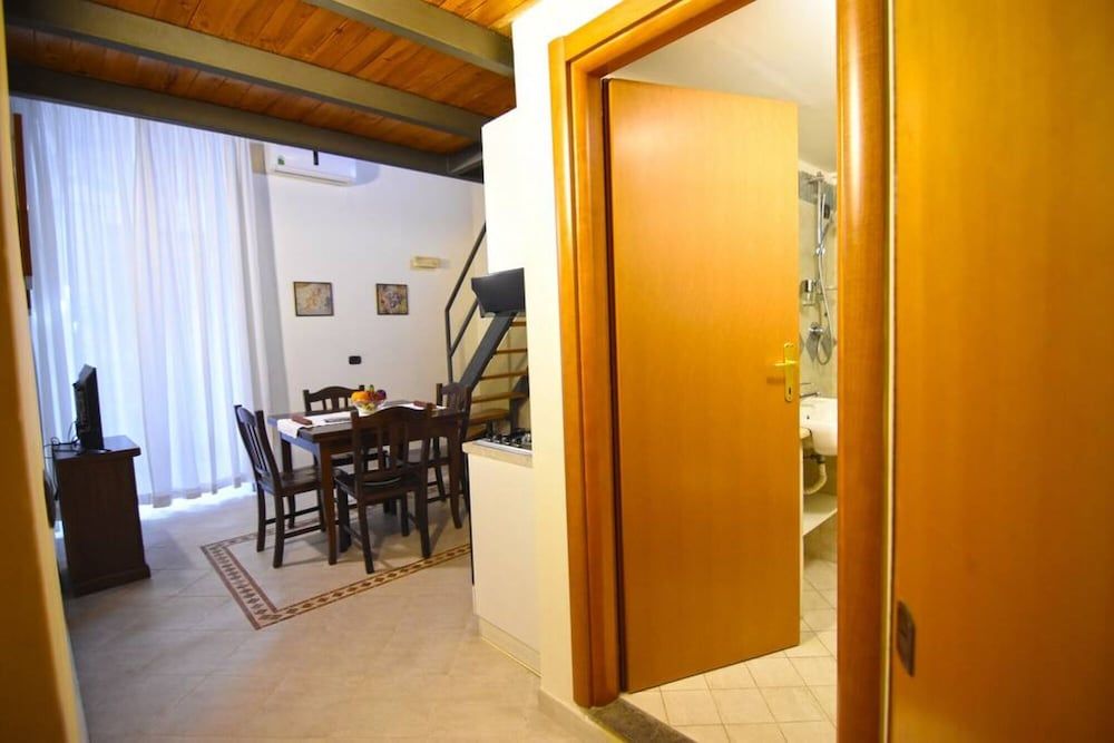Case Cosi Napoli - APP 6-11-15 Apartment 31