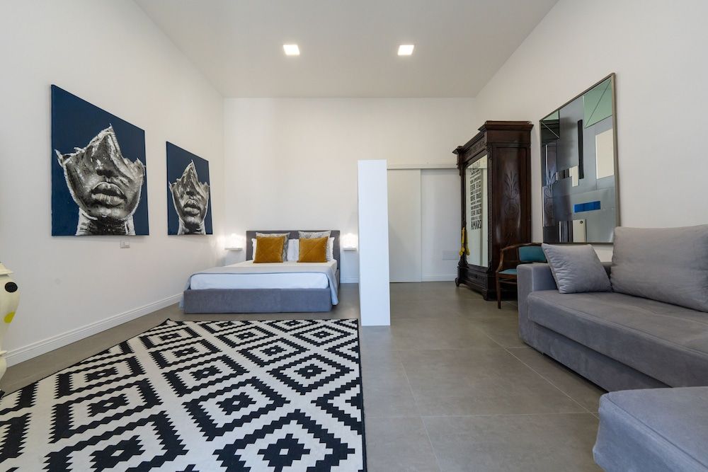 undefined Palazzo della Porta - Via Toledo 55 7