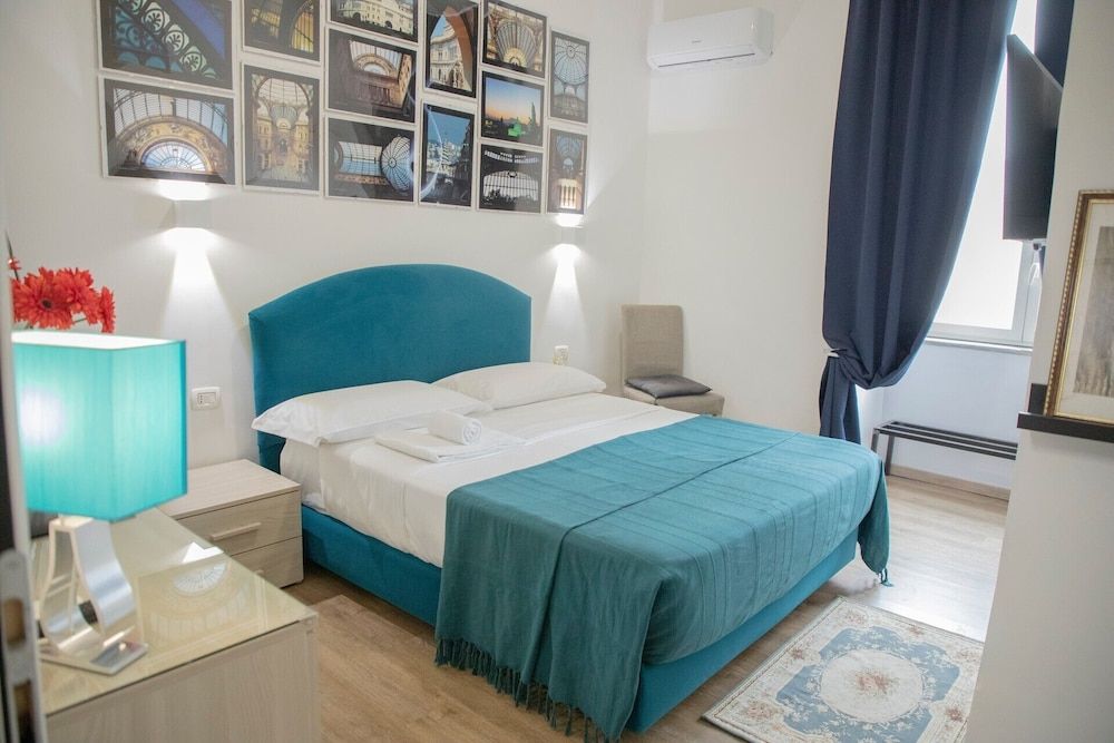 undefined H22 Hotel 4