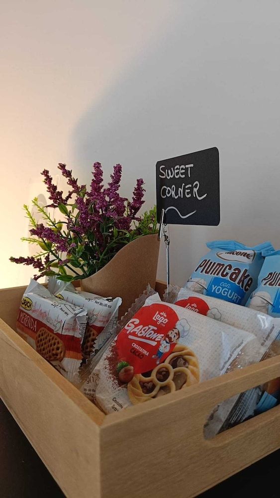 undefined H22 Hotel 8