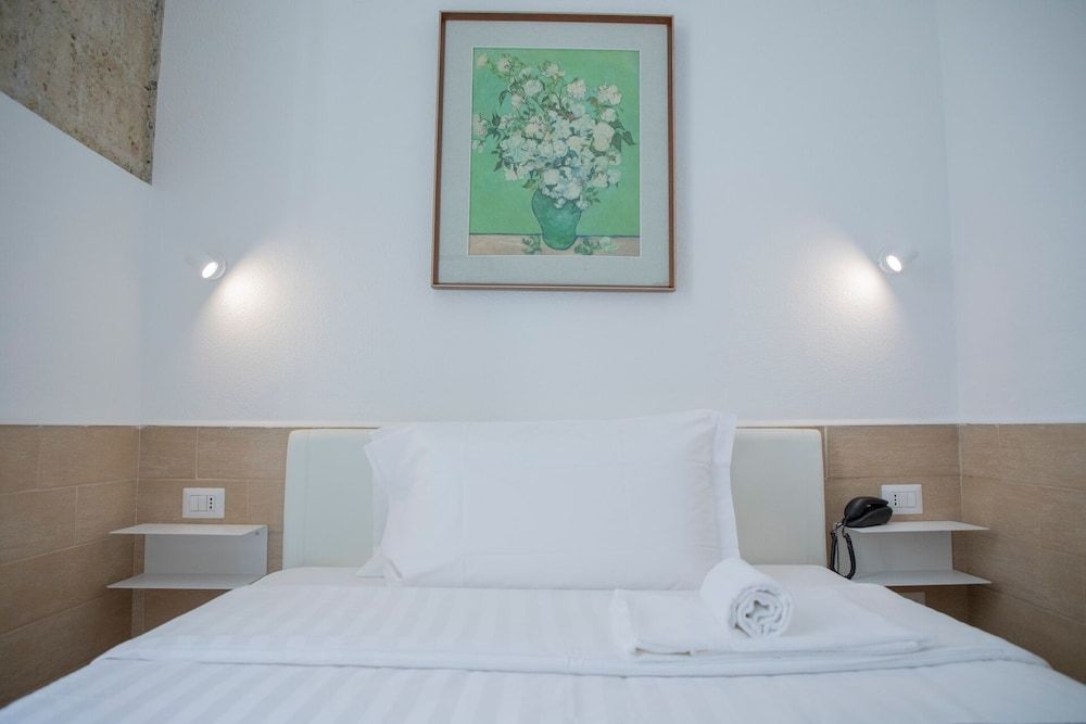 undefined H22 Hotel 3