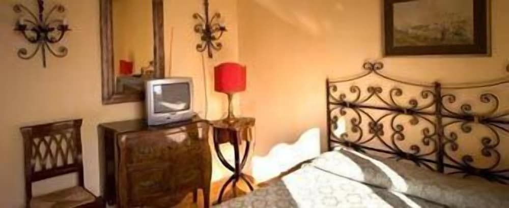 B&B Riviera di Chiaia Triple Room, Balcony, Sea View 6