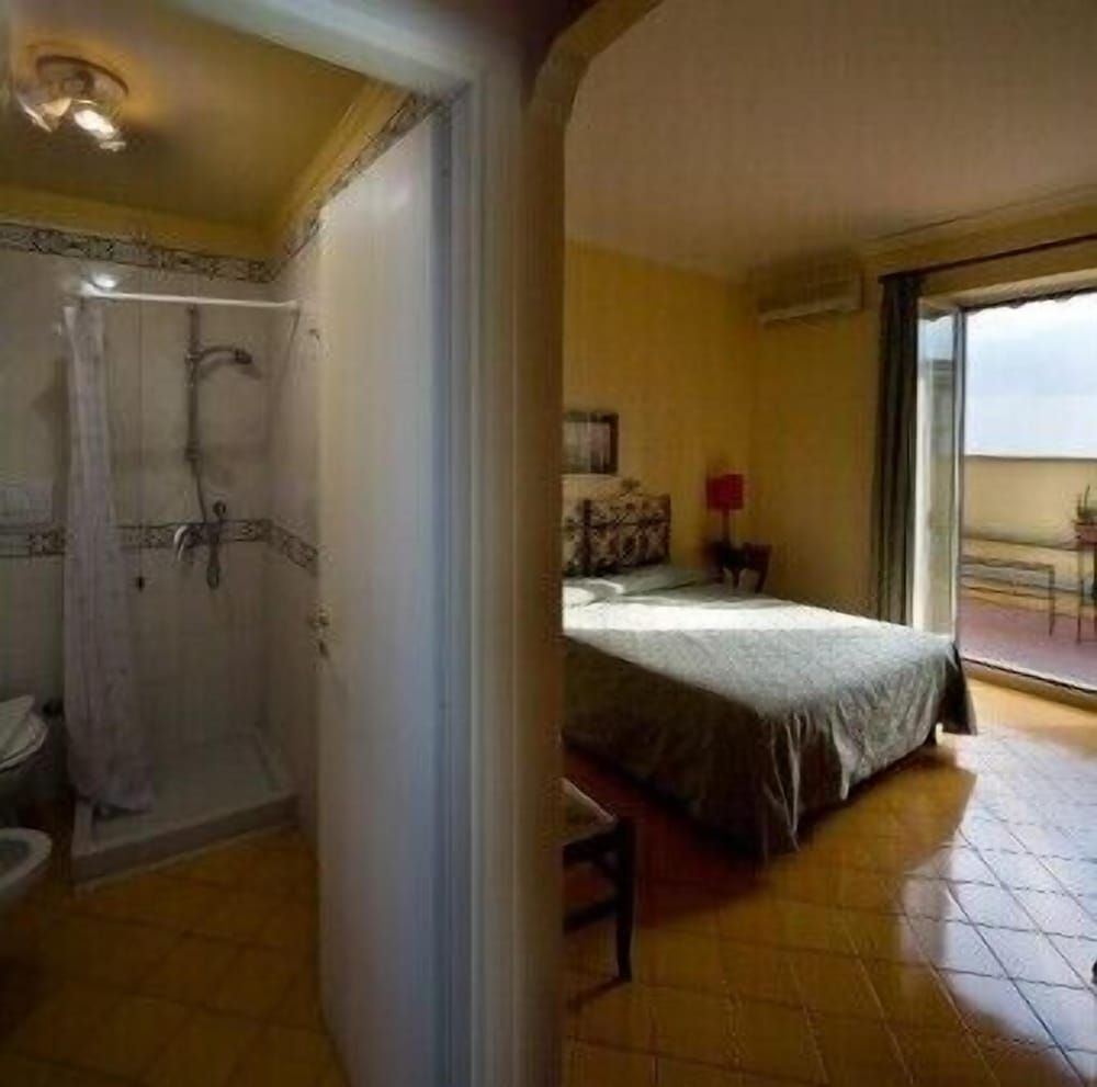 undefined B&B Riviera di Chiaia 7