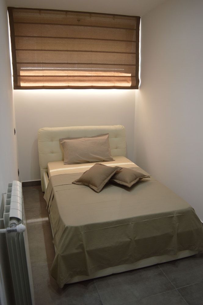 undefined B&B Vesuvius