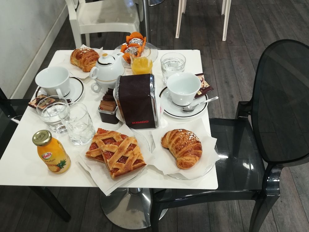 undefined Beb house Angioino 8