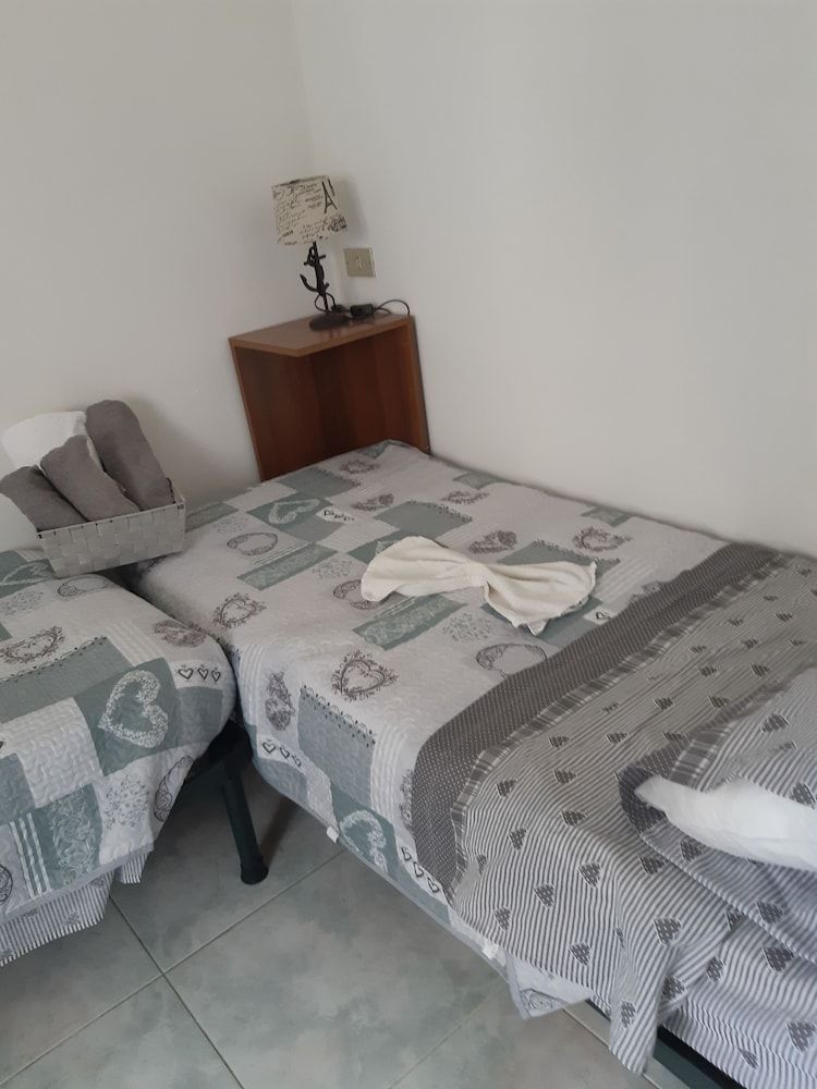 Ariaviva Economy Double Room, 1 Bedroom, Garden View 2