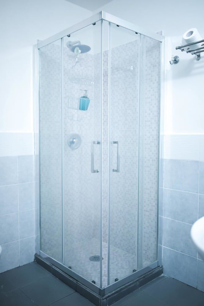 Le Ortensie Economy Double Room, Multiple Beds, Private Bathroom (Letto Francese) 10