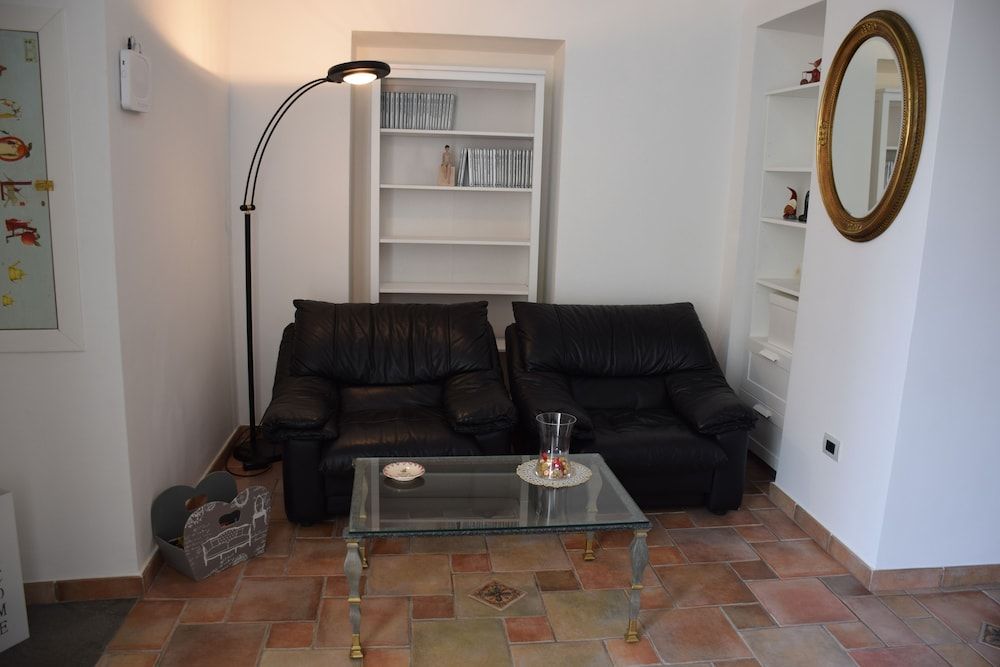 undefined B&B Cola 10