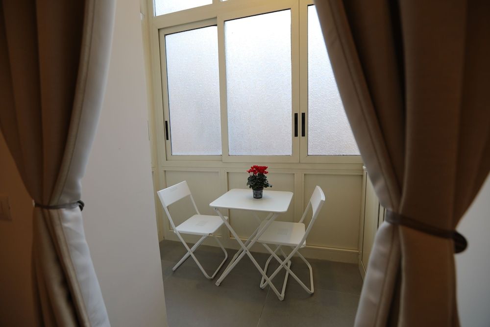 The Station Napoli Junior Suite, Multiple Beds, Ensuite, Tower 28