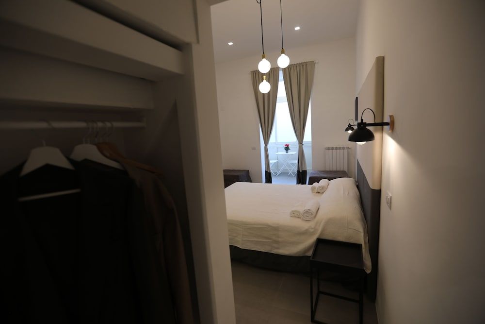The Station Napoli Junior Suite, Multiple Beds, Ensuite, Tower 29