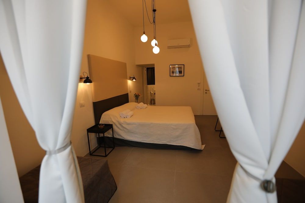 undefined The Station Napoli 9