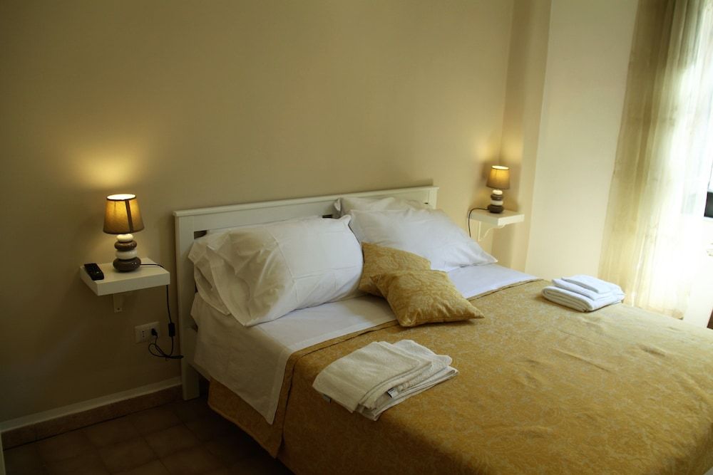 undefined B&B Le Porte di Napoli 5