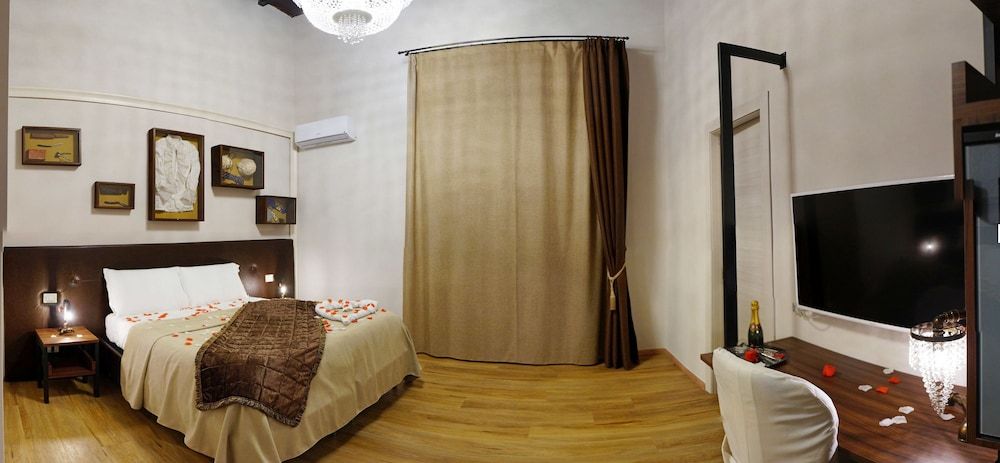 undefined Duomo Luxury Suites