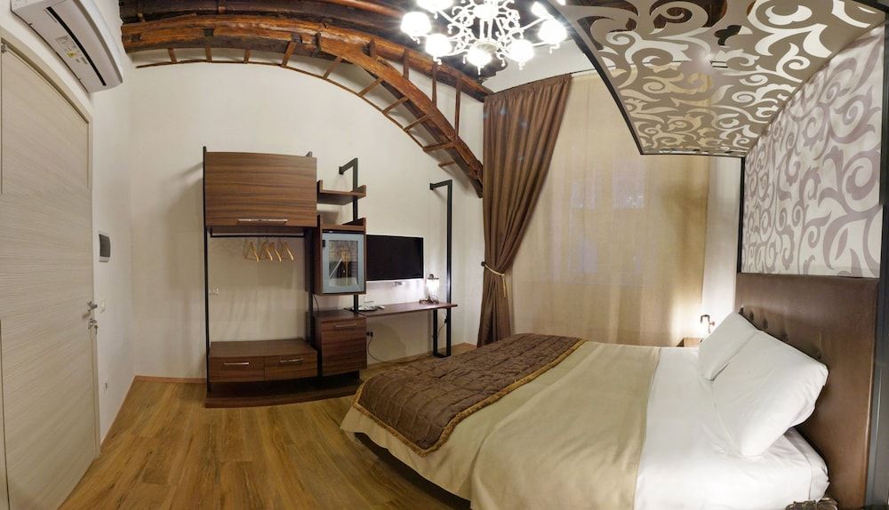 undefined Duomo Luxury Suites 4