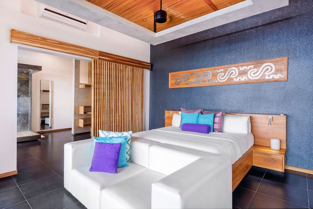 Kura Boutique Hotel Member of the Cayuga Collection Junior Suite 5