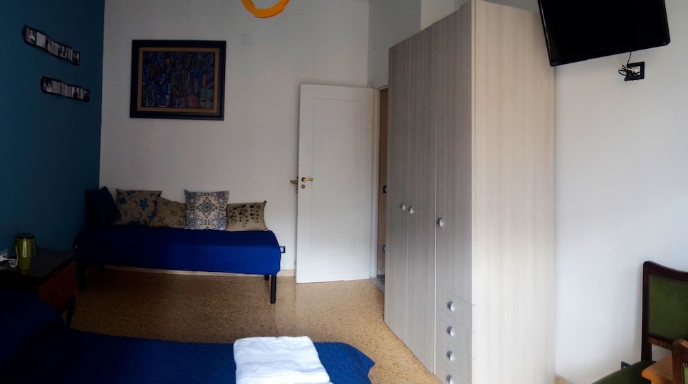 B&B Bibliotechina Classic Double Room, Private Bathroom (External) 3