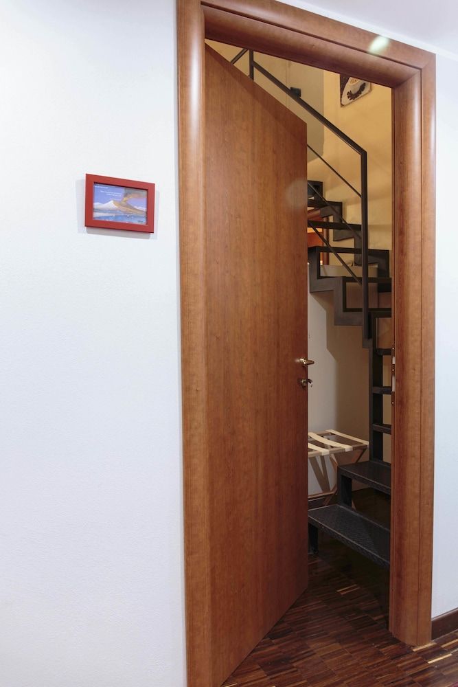 B&B Palazzo Carafa della Spina Double Room (Vesuvio) 5