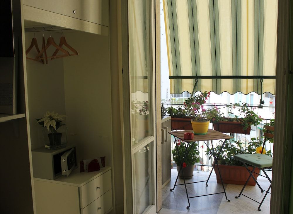 undefined B&B Carolina Napoli-Vomero 9