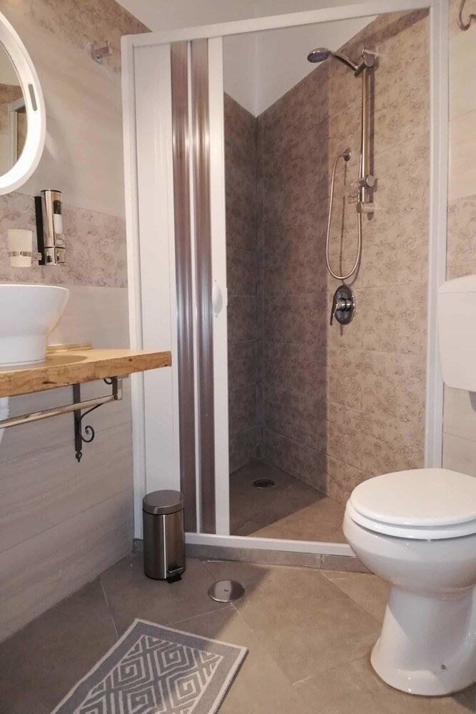 Addú Ninucć Triple Room, 1 Queen Bed with Sofa bed 5