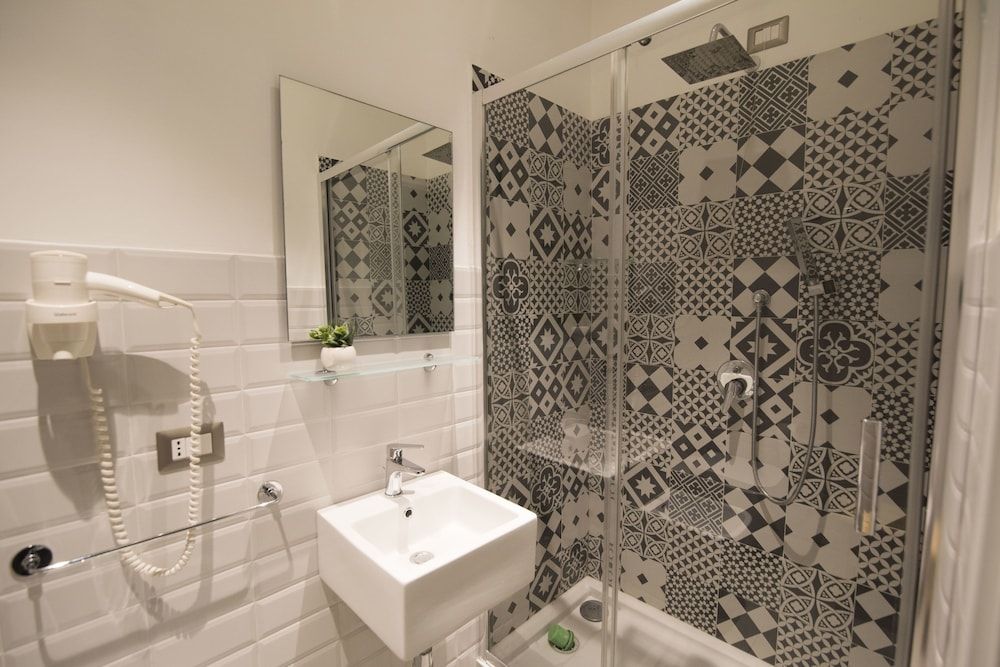 The Brilliant Place Comfort Triple Room, Multiple Beds 9