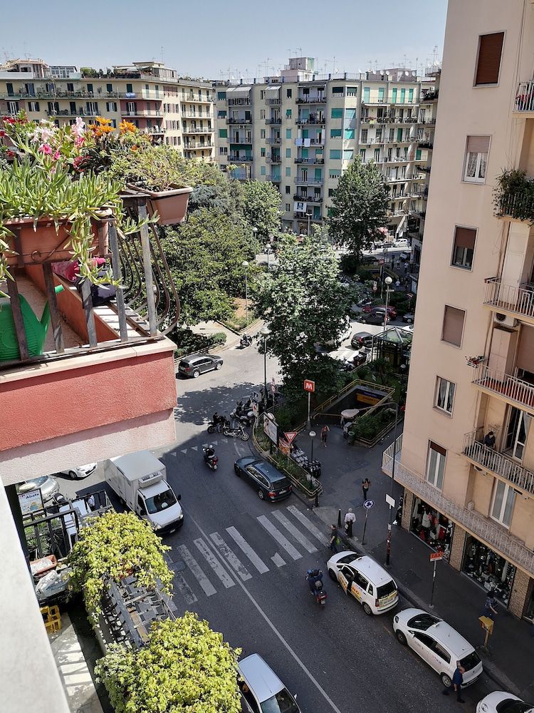 undefined Smiling Naples 3